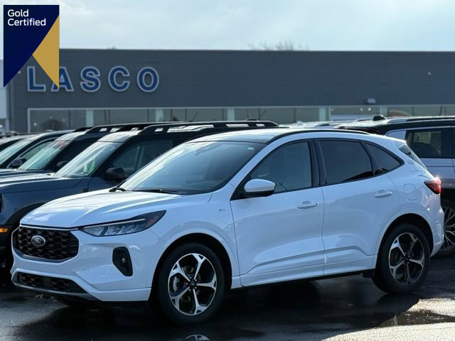 Certified 2023 Ford Escape ST-Line Select w/ Tech Pack #2 image 1
