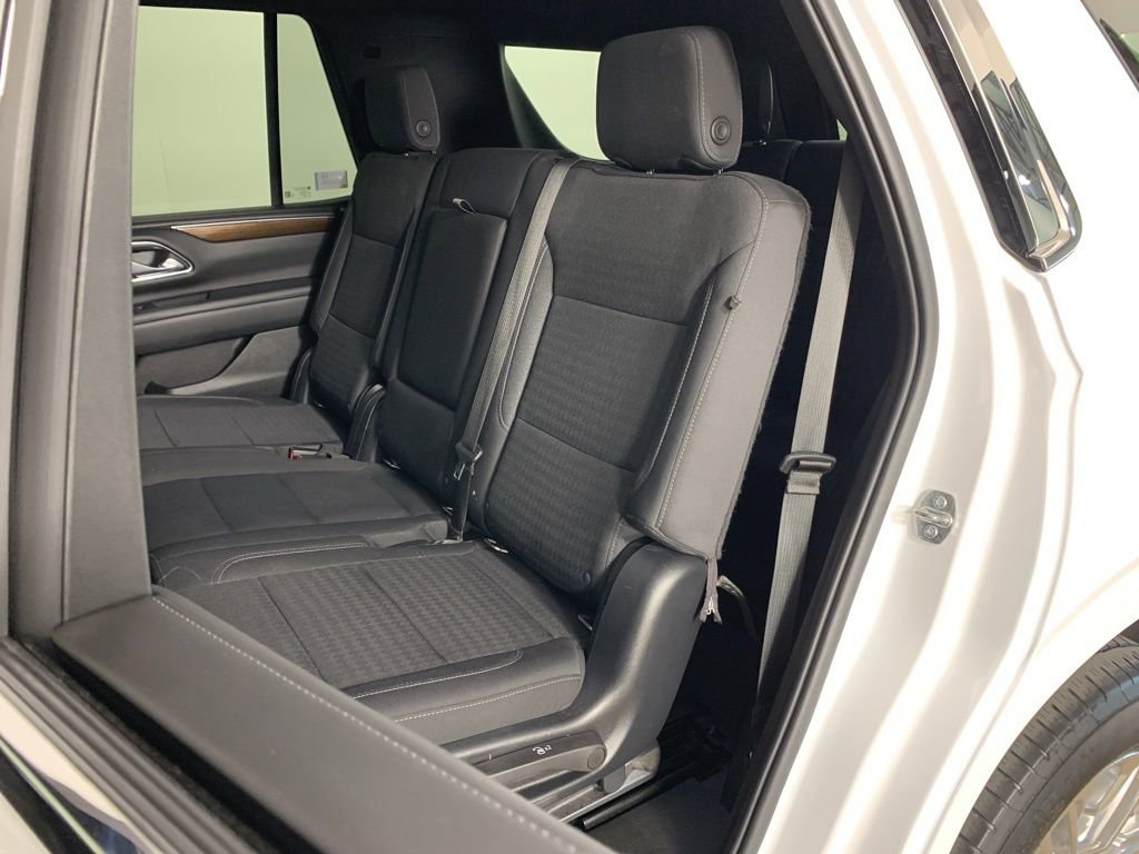 Used 2022 GMC Yukon SLE w/ Gmc Pro Safety Plus Package AWD/4WD image 30