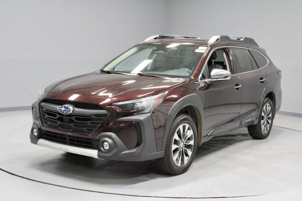Used 2023 Subaru Outback Touring AWD/4WD image 9