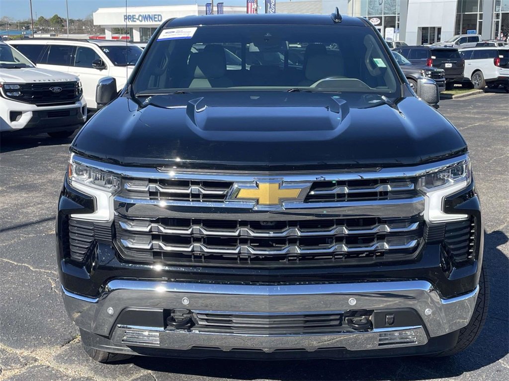 Used 2023 Chevrolet Silverado 1500 LTZ w/ LTZ Convenience Package II image 8