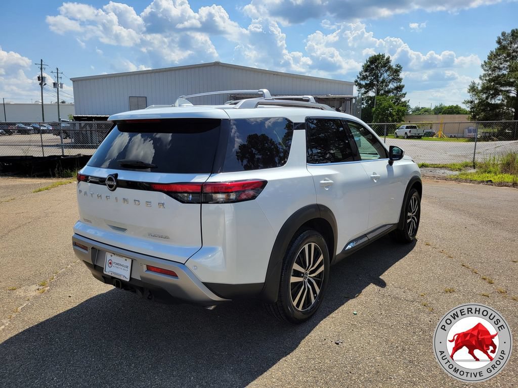 Used 2025 Nissan Pathfinder Platinum w/ Lighting Package (N92) FWD image 6