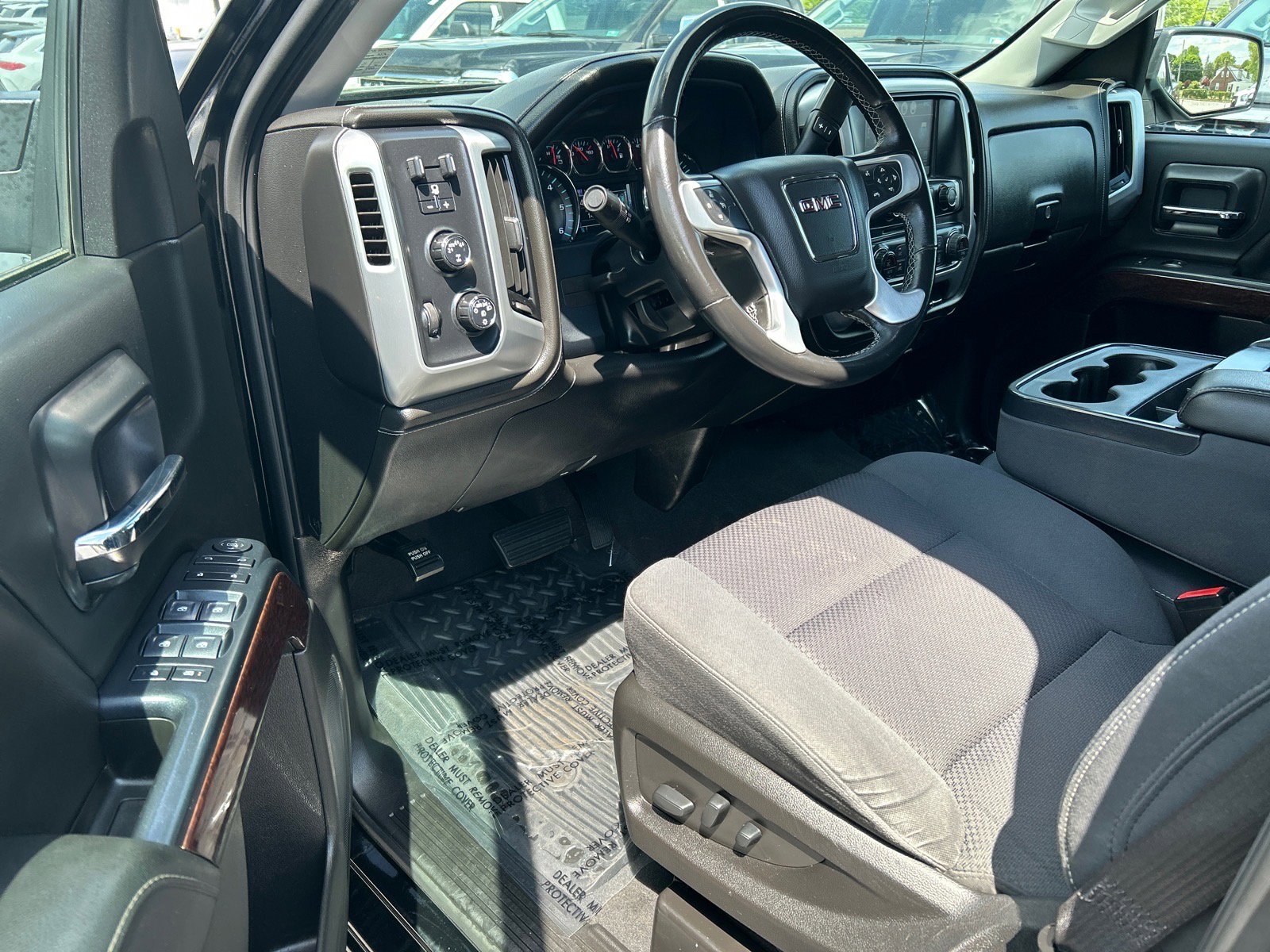 Used 2019 GMC Sierra 1500 SLE w/ Black Pack AWD/4WD image 6