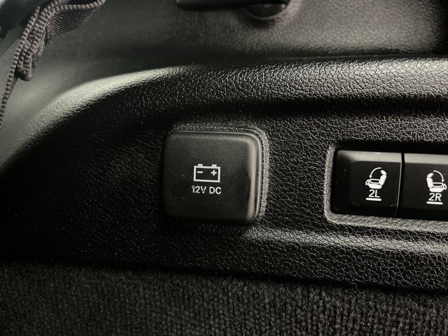 Used 2021 Jeep Grand Cherokee L Overland w/ Luxury Tech Group IV AWD/4WD image 34
