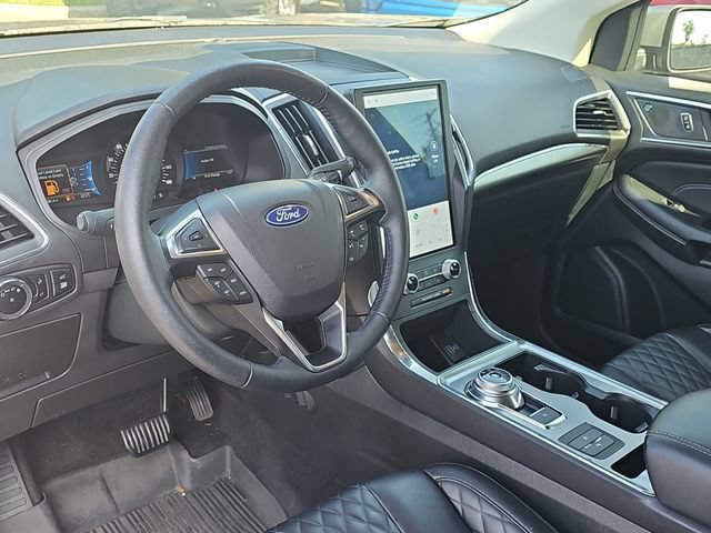 Certified 2024 Ford Edge Titanium AWD/4WD image 11