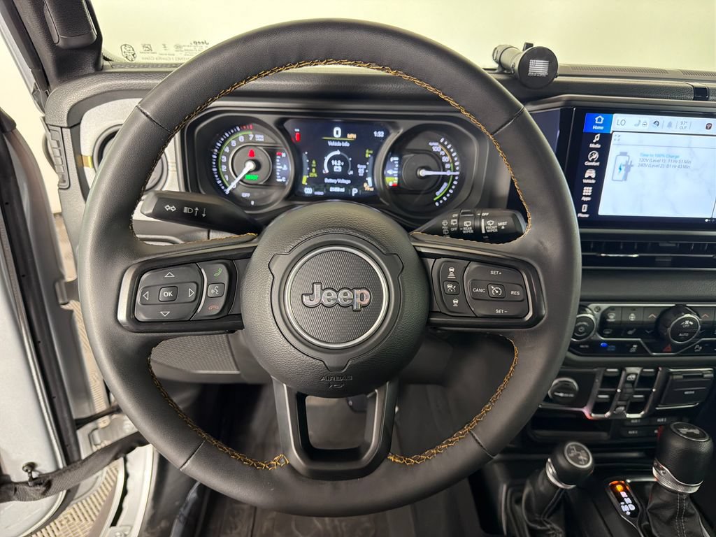 Used 2024 Jeep Wrangler Unlimited w/ Convenience Group AWD/4WD image 12