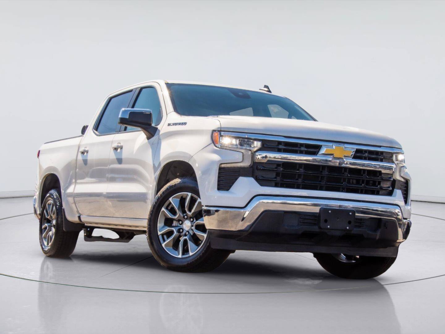 Used 2024 Chevrolet Silverado 1500 LT w/ Leather Package RWD image 1