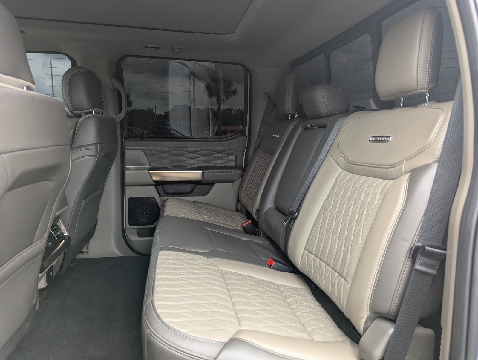 Certified 2026 Ford F250 Platinum w/ Platinum Plus Package AWD/4WD image 25