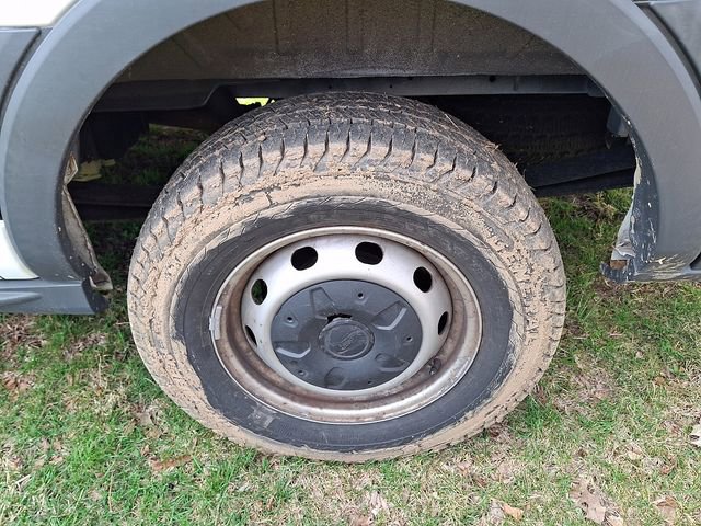 Certified 2018 Ford Transit 250 130 Low Roof image 5