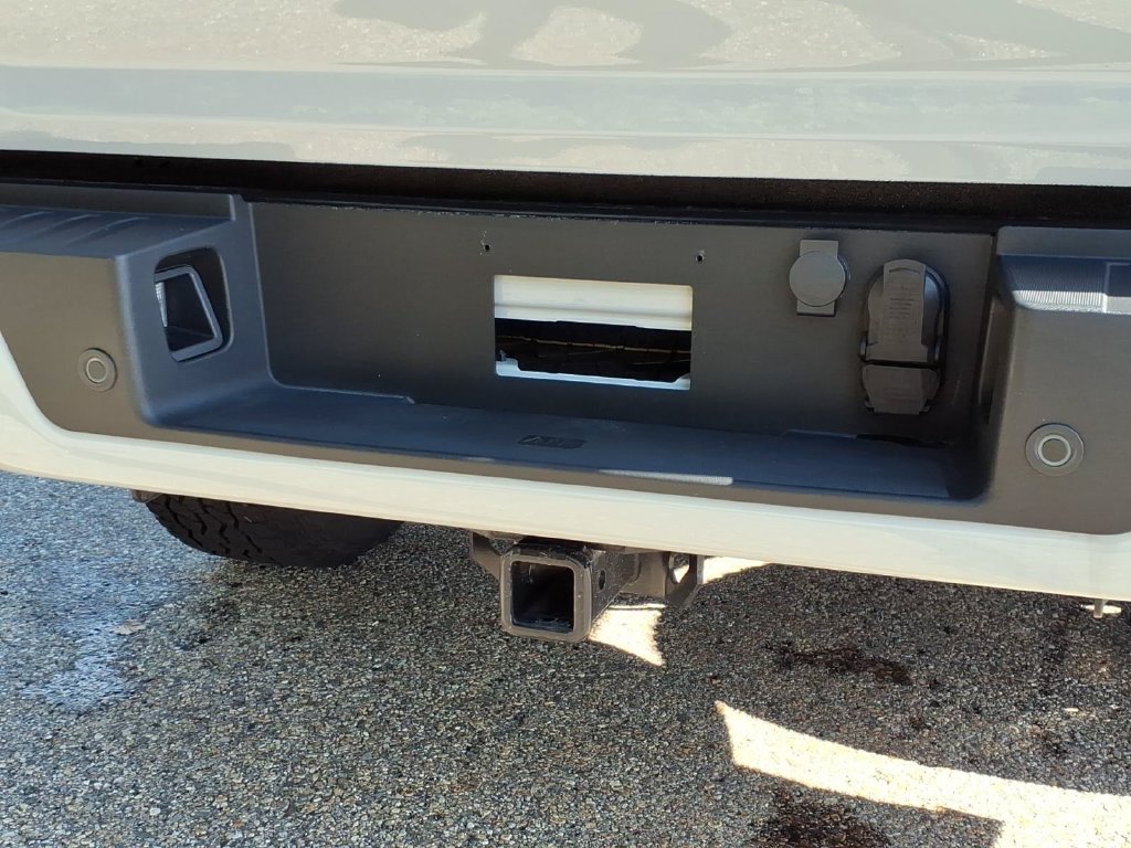 Certified 2024 Ford F150 XLT w/ XLT Black Appearance Package AWD/4WD image 12