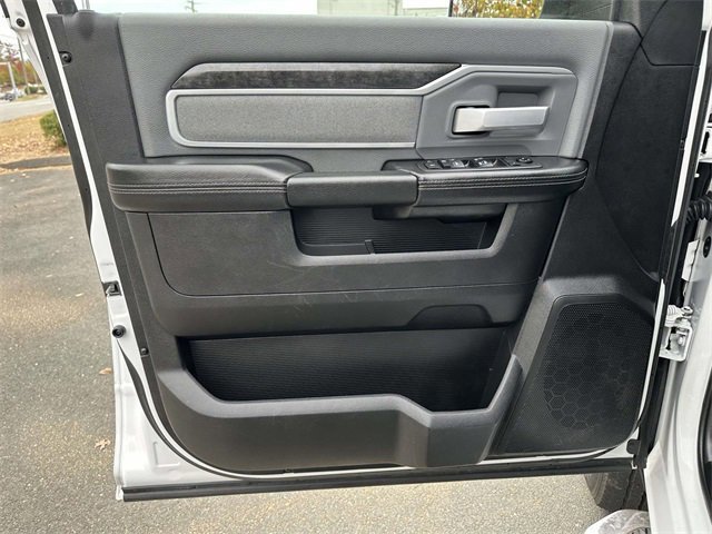 Used 2021 RAM 2500 Big Horn image 17