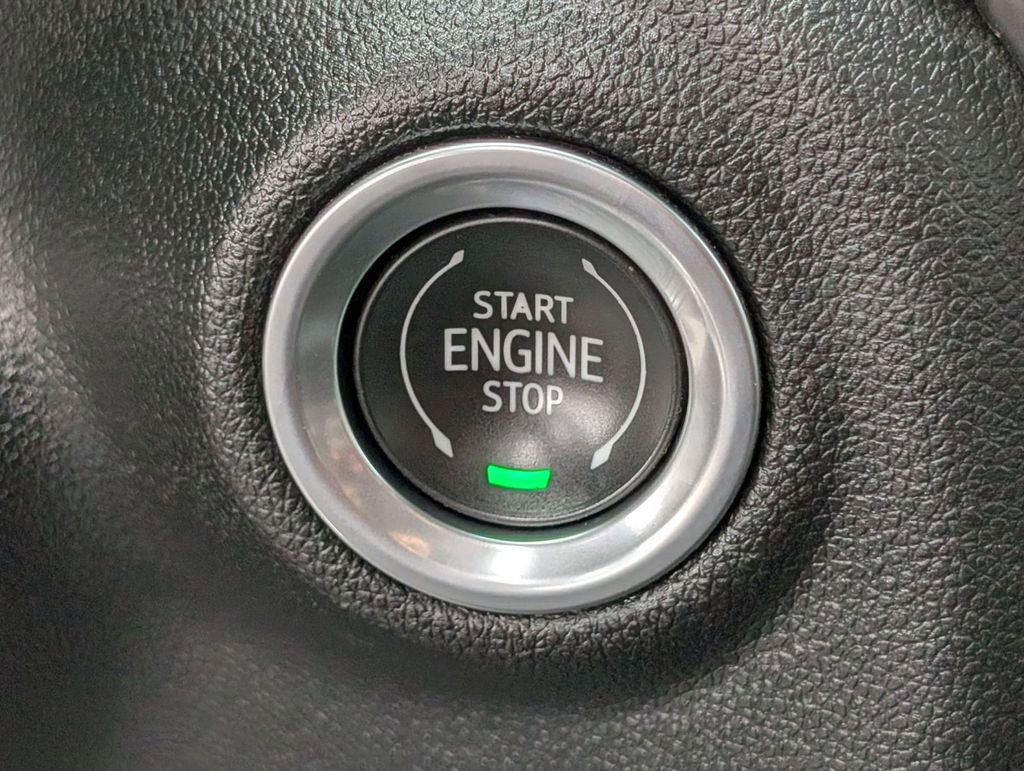 Used 2022 Chevrolet Silverado 1500 LT image 39