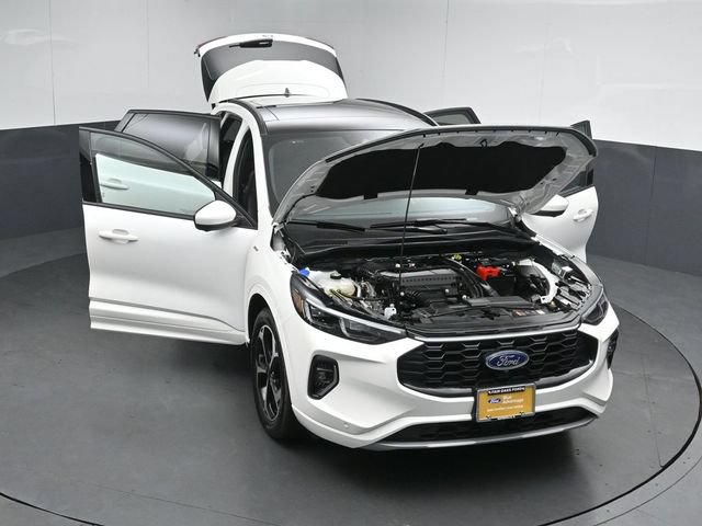 Certified 2023 Ford Escape ST-Line Elite w/ Class II Trailer Tow Package AWD/4WD image 55
