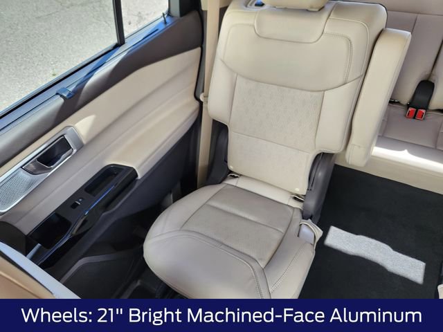 Certified 2023 Ford Explorer Platinum w/ Technology Package AWD/4WD image 16