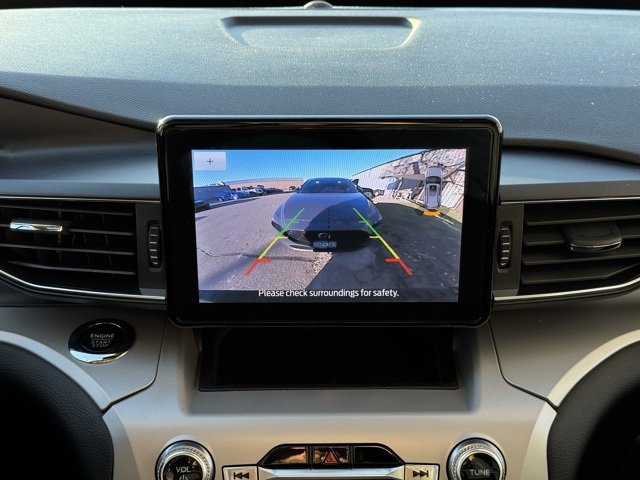 Certified 2023 Ford Explorer XLT w/ Equipment Group 202A image 9