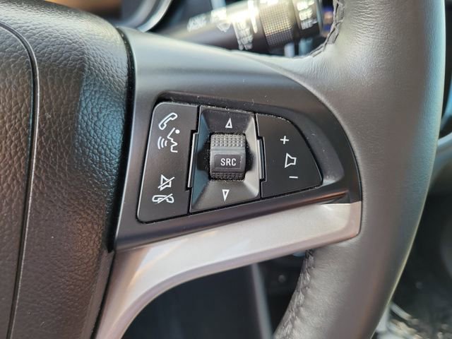 Used 2021 Chevrolet Trax LT w/ LT Convenience Package image 11