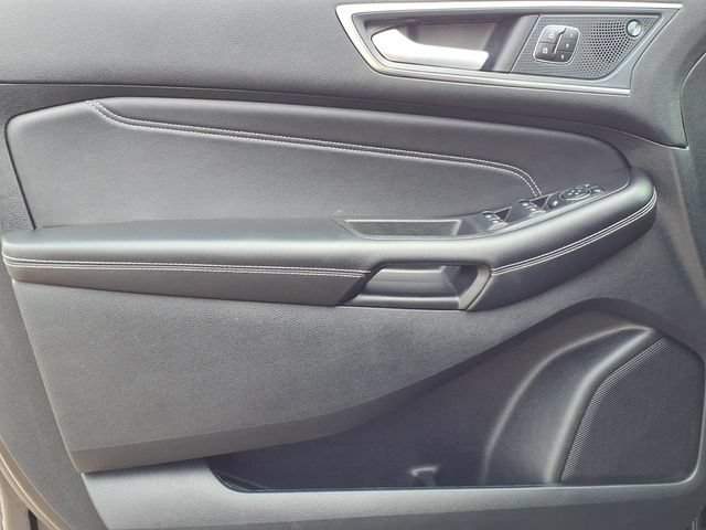 Certified 2024 Ford Edge Titanium AWD/4WD image 9