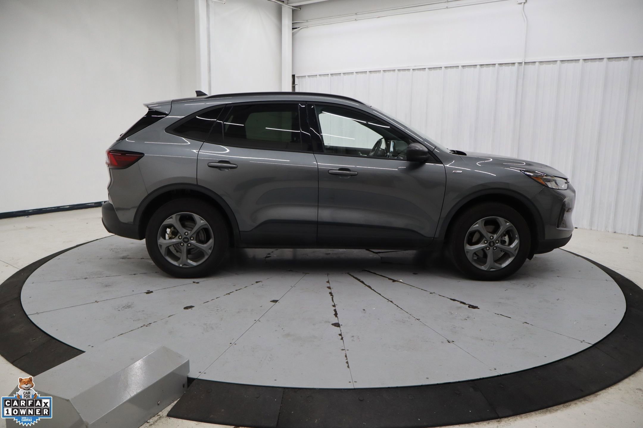 Certified 2025 Ford Escape ST-Line image 8