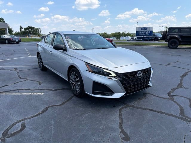 Used 2025 Nissan Altima 2.5 SV