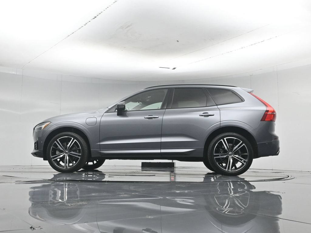 Used 2021 Volvo XC60 T8 R-Design w/ Advanced Package AWD/4WD image 56