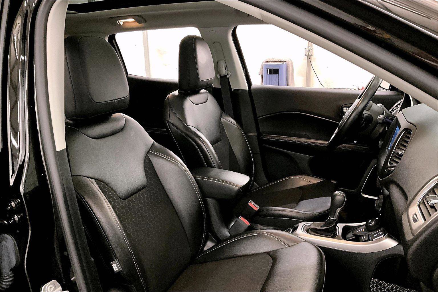 Used 2021 Jeep Compass Latitude w/ Sun and Sound Group image 7