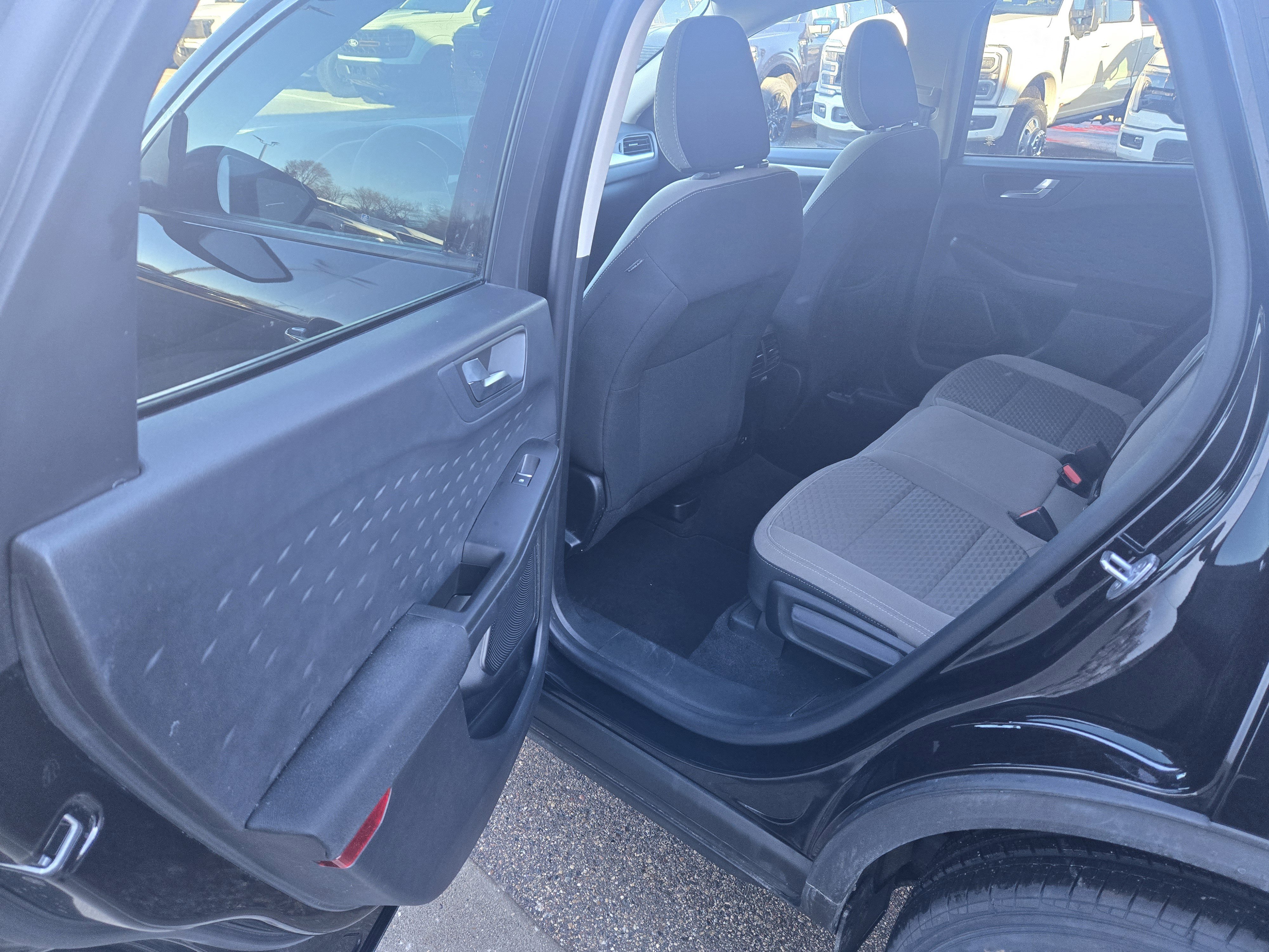 Certified 2020 Ford Escape SE image 15