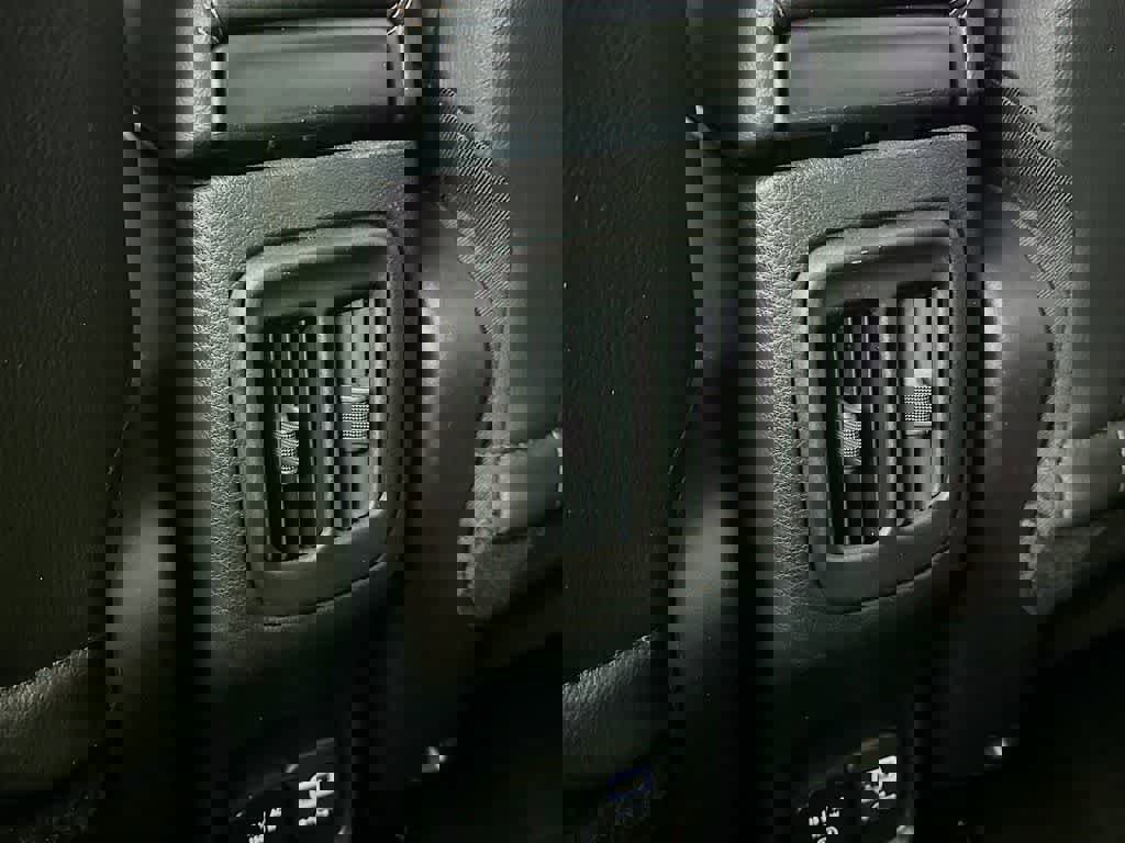 Used 2021 Jeep Compass Limited image 13