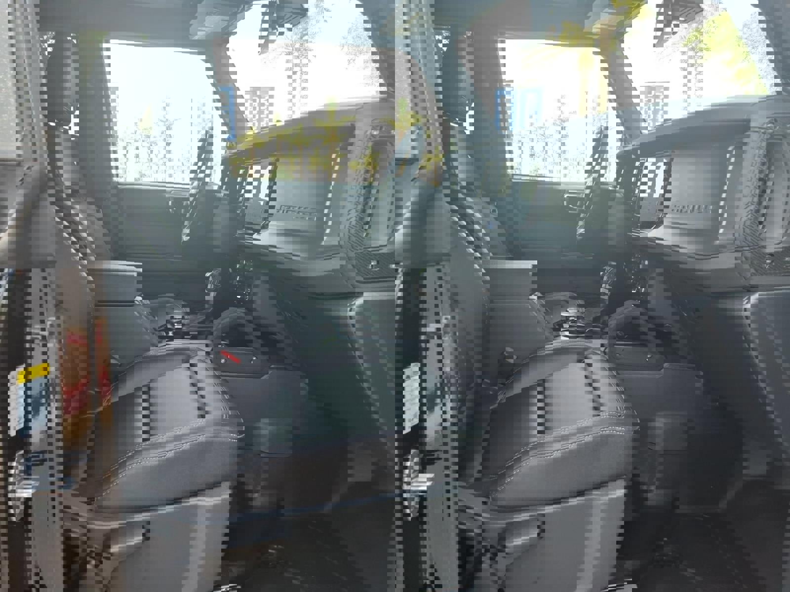 Certified 2025 Ford Bronco Badlands image 11