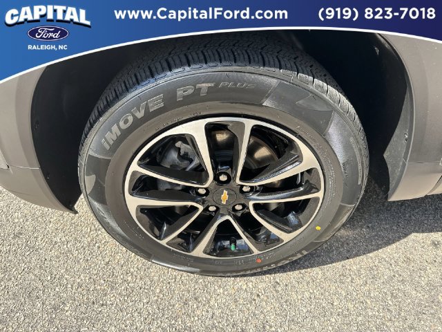 Used 2025 Chevrolet TrailBlazer LT w/ Convenience Package AWD/4WD image 13