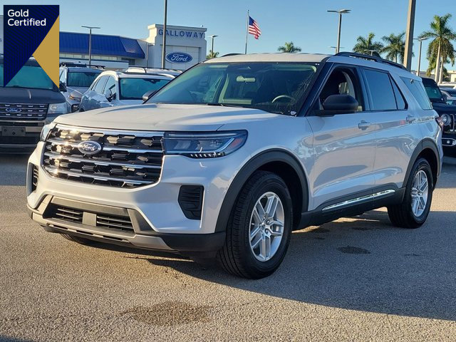 Certified 2025 Ford Explorer Active image 1