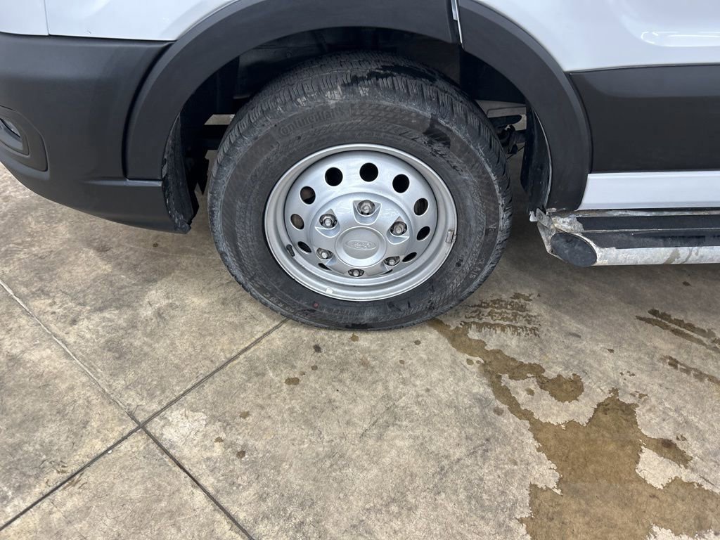 Certified 2024 Ford Transit 250 Low Roof AWD w/ Exterior Upgrade Package image 29