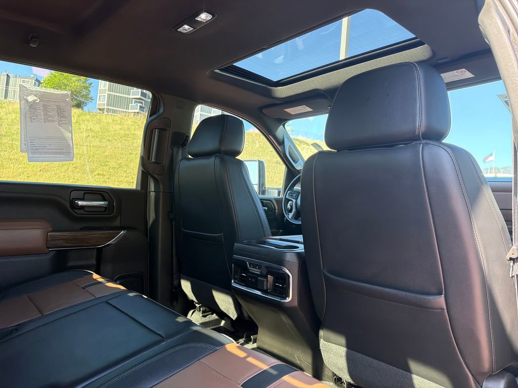 Used 2022 Chevrolet Silverado 2500 High Country w/ Technology Package AWD/4WD image 32