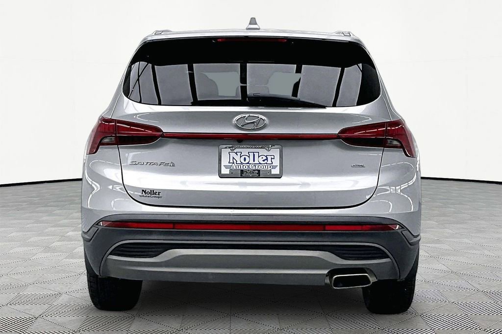 Used 2023 Hyundai Santa Fe SE w/ Cargo Package AWD/4WD image 3