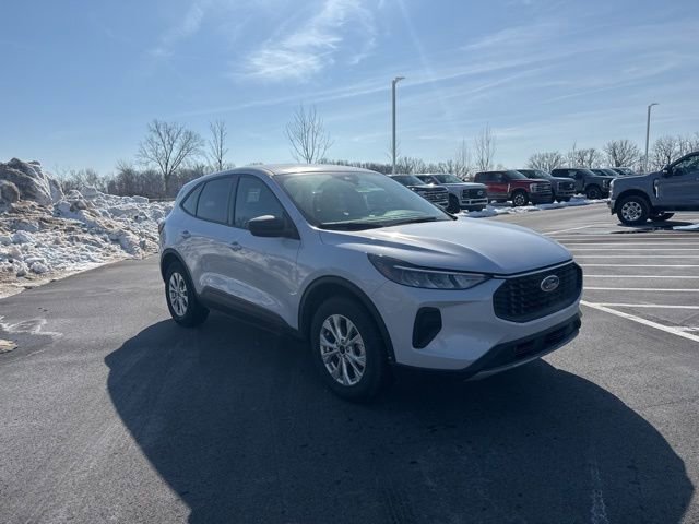 Certified 2025 Ford Escape Active image 9