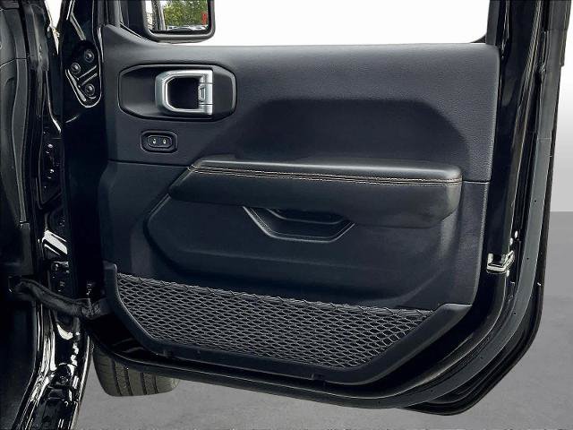 Used 2024 Jeep Wrangler Unlimited Sahara AWD/4WD image 29