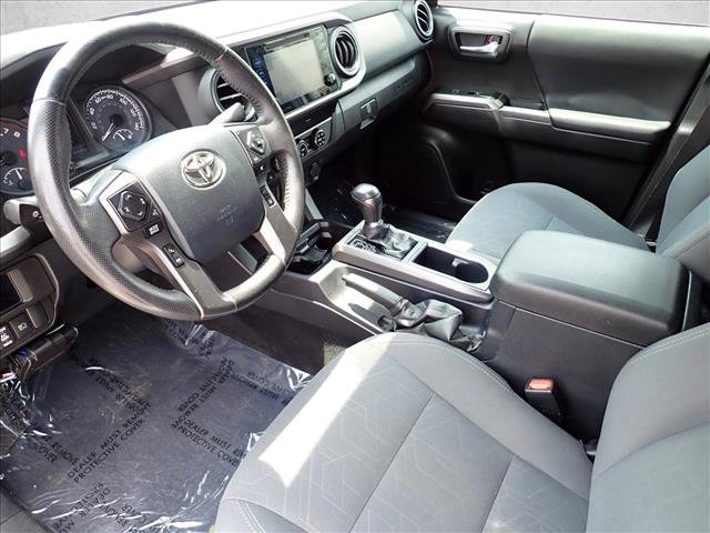 Used 2019 Toyota Tacoma TRD Off-Road AWD/4WD image 9