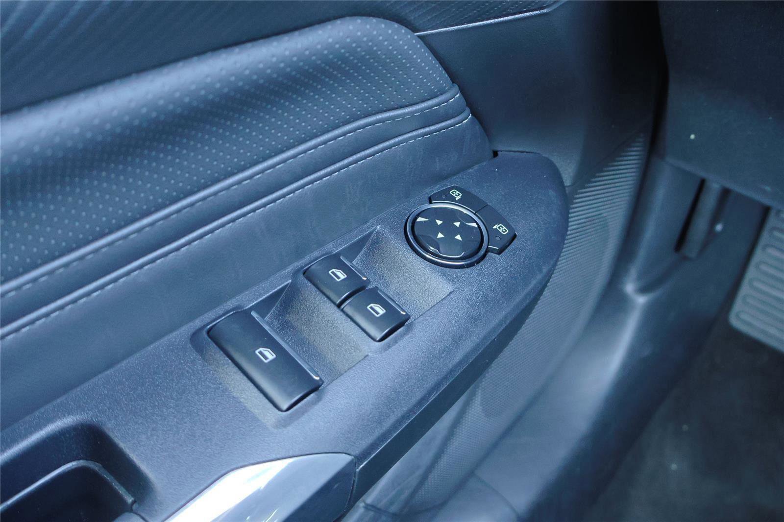Certified 2025 Ford Mustang Premium RWD image 15