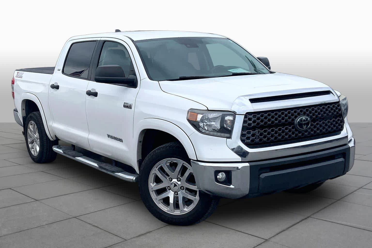 Used 2020 Toyota Tundra SR5 w/ SR5 Leather Package RWD image 3