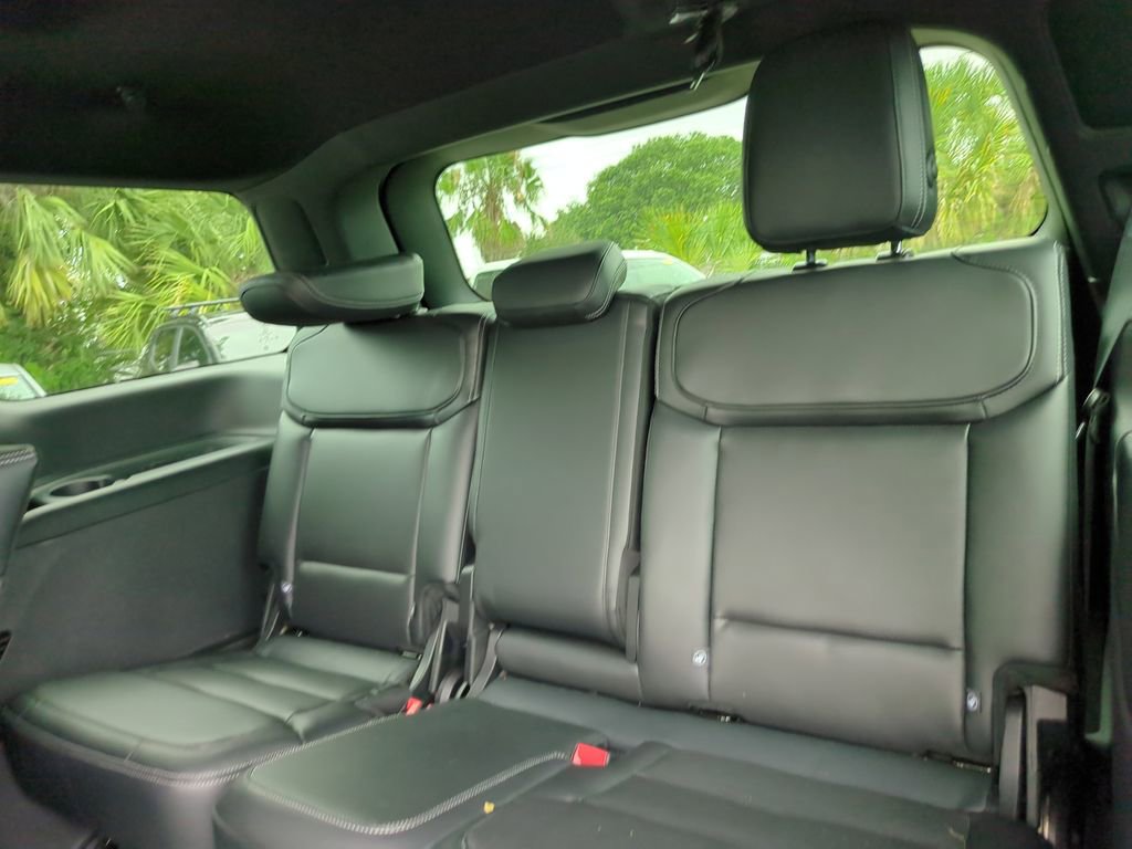 Certified 2025 Ford Expedition Platinum w/ Stealth Performance Package AWD/4WD image 22