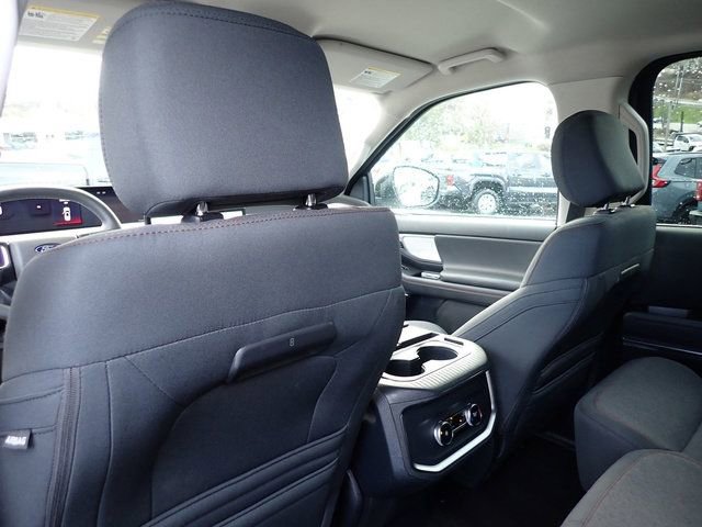 Certified 2025 Ford Expedition Active AWD/4WD image 18