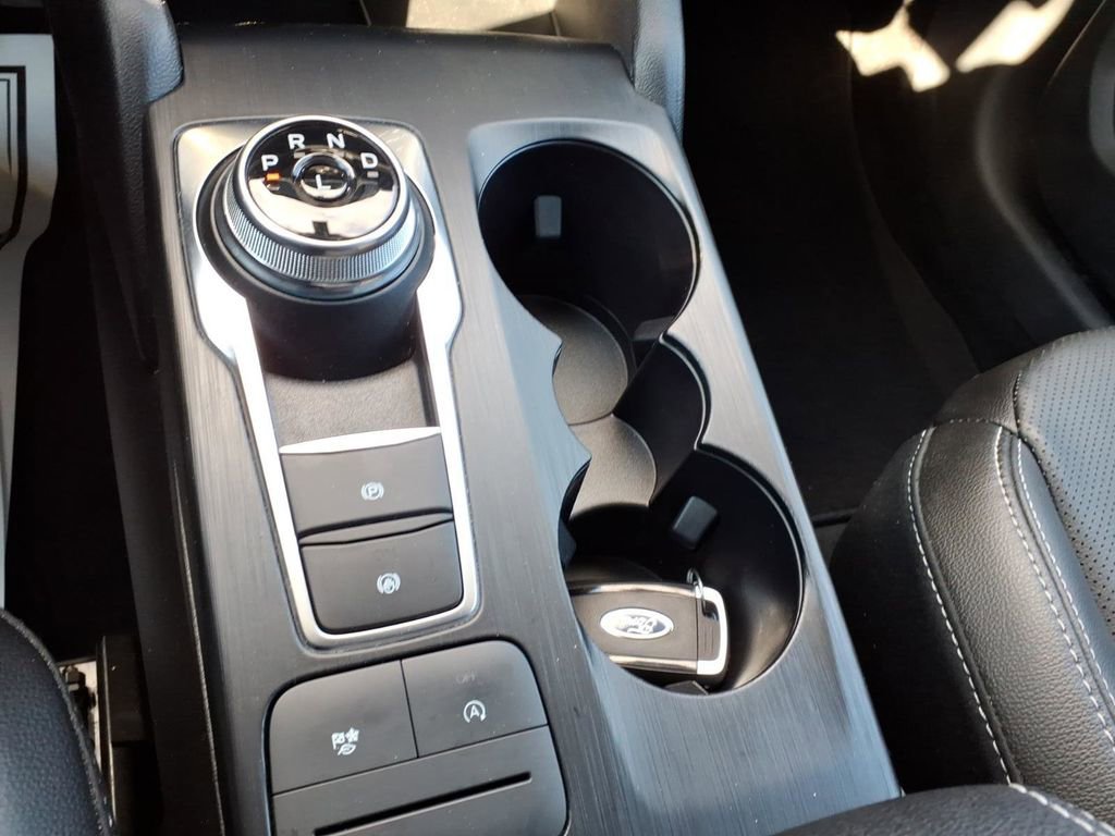 Certified 2022 Ford Escape SEL image 22