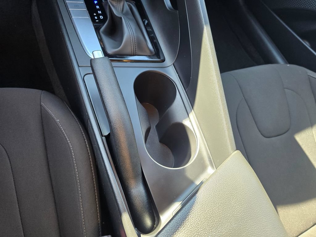 Used 2025 Hyundai Elantra SEL FWD image 25