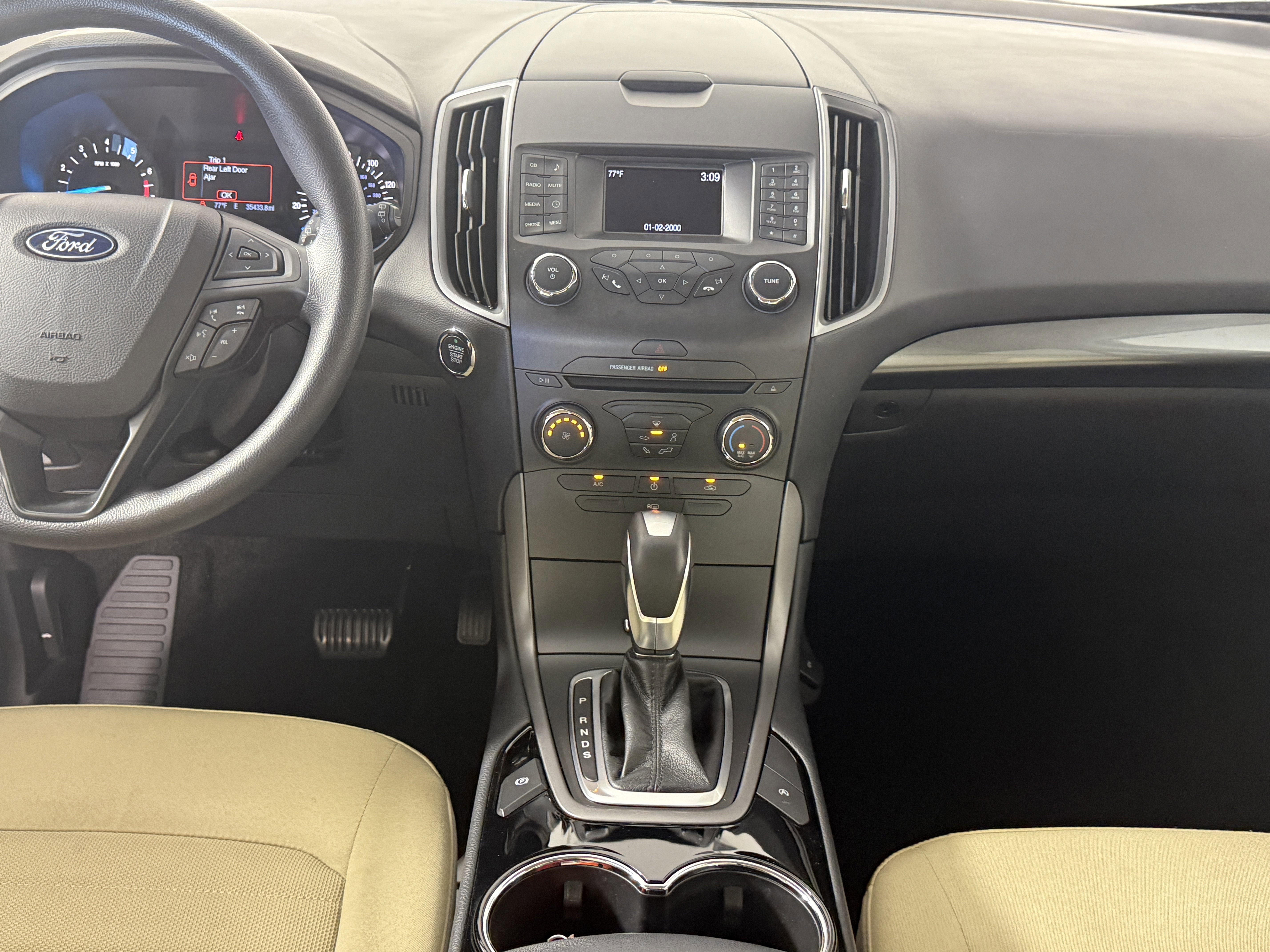 Certified 2018 Ford Edge SE image 12