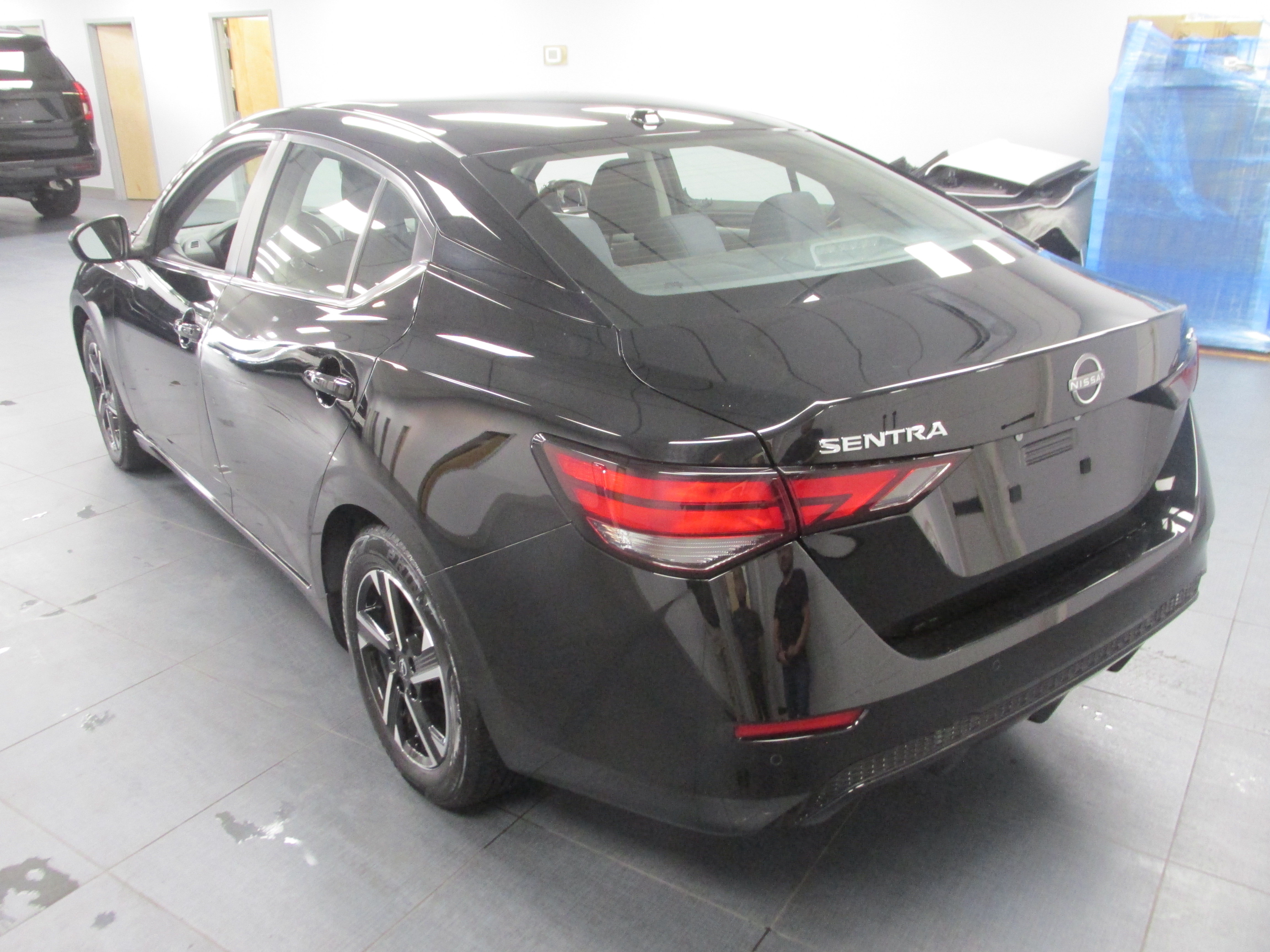 Used 2024 Nissan Sentra SV FWD image 7