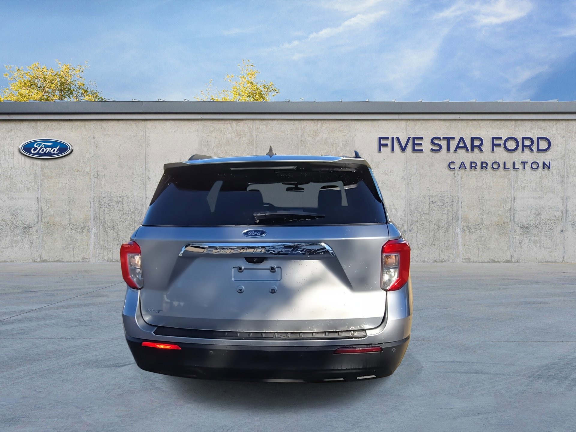 Certified 2022 Ford Explorer XLT image 4