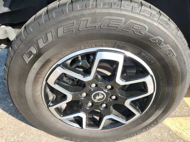 Certified 2024 Ford Bronco Outer Banks AWD/4WD image 16