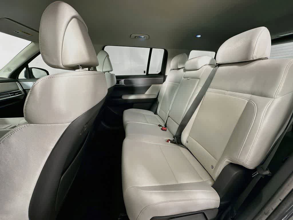 Used 2024 Hyundai Santa Fe SE FWD image 15