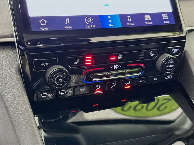 Used 2022 Jeep Grand Cherokee L Limited image 24