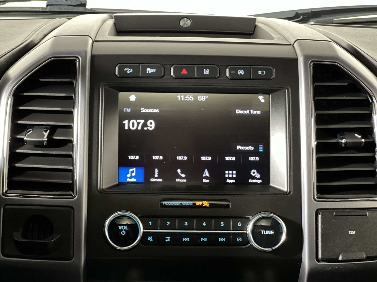 Certified 2019 Ford Expedition Platinum AWD/4WD image 18