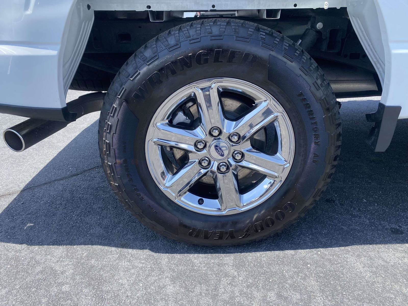 Certified 2025 Ford F150 XLT w/ Equipment Group 301A Standard AWD/4WD image 9