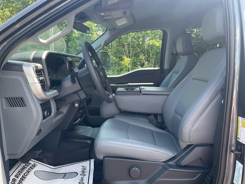 Certified 2026 Ford F450 XL w/ XL Driver Assist Package AWD/4WD image 16
